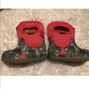 Great condition Classic Animal Baby Bogs